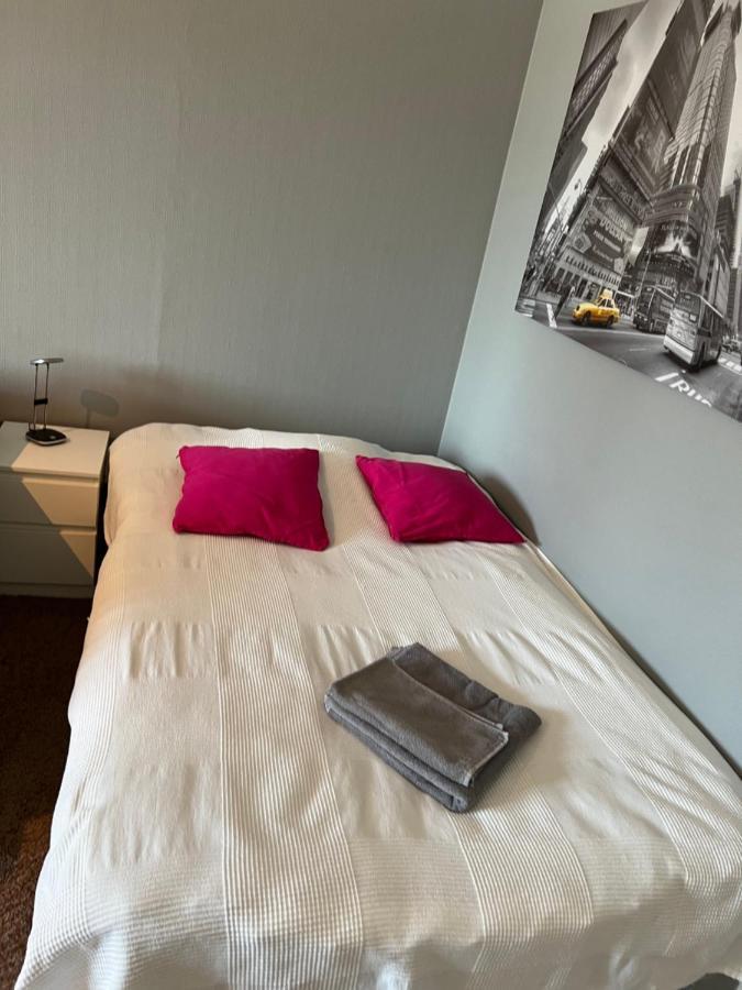 Kemi City L Near Snowcastle, 2 Rooms, Kitchen, Glazed Balcony, Free Parking On Street Exteriör bild