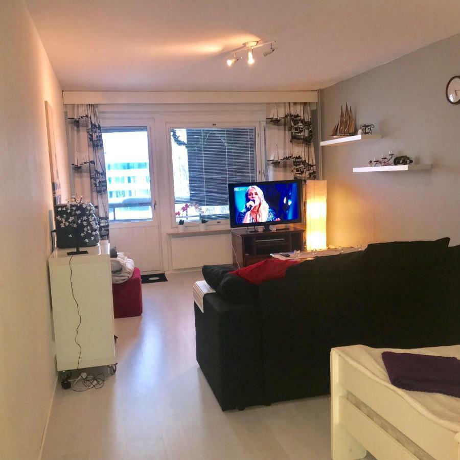 Kemi City L Near Snowcastle, 2 Rooms, Kitchen, Glazed Balcony, Free Parking On Street Exteriör bild